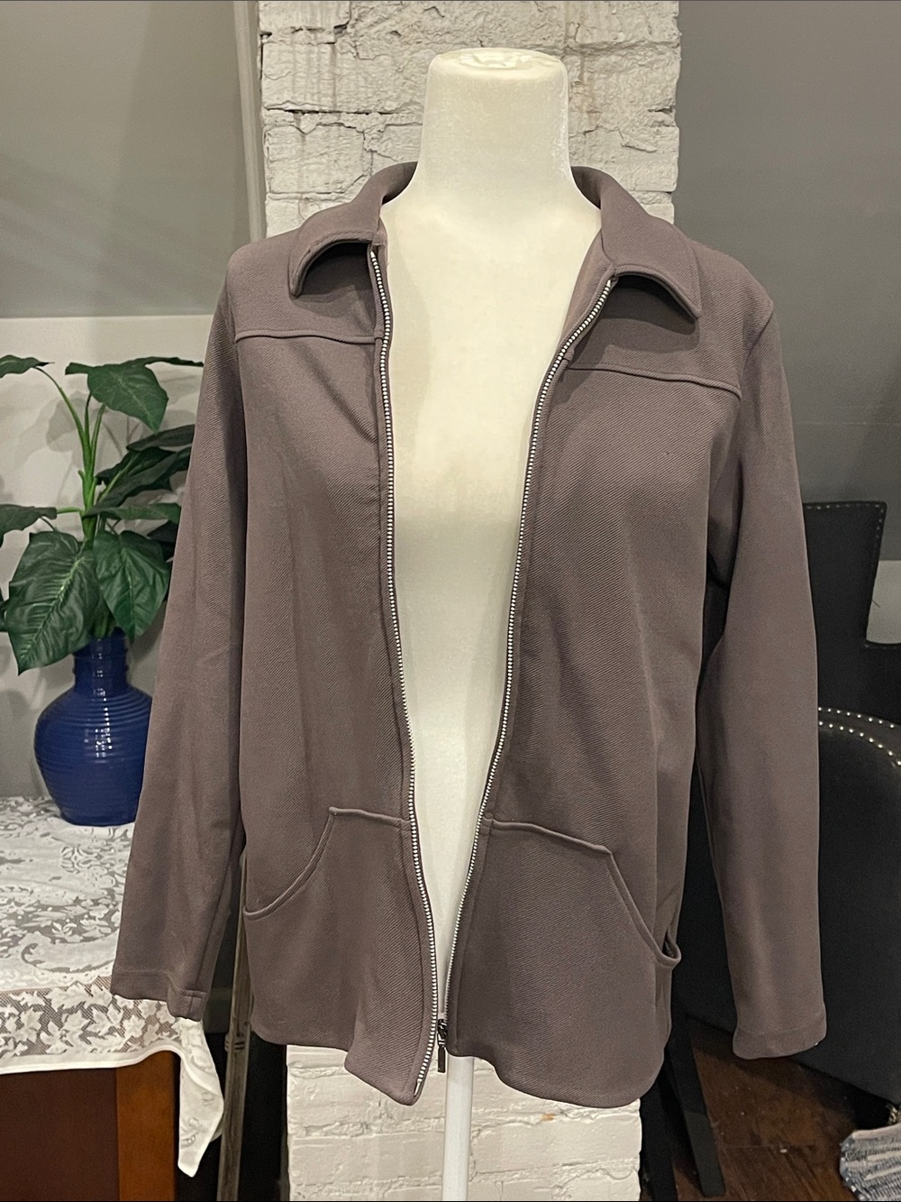 GAP Women's Zip-Front Utility Jacket in Taupe Brown